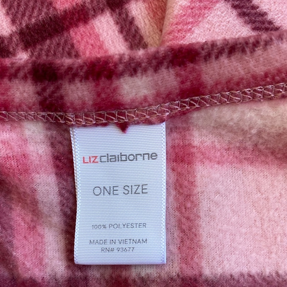 Liz Claiborne Women's Plaid Wrap One Size - Picture 6 of 6